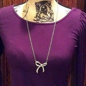 Bow/diamond necklace